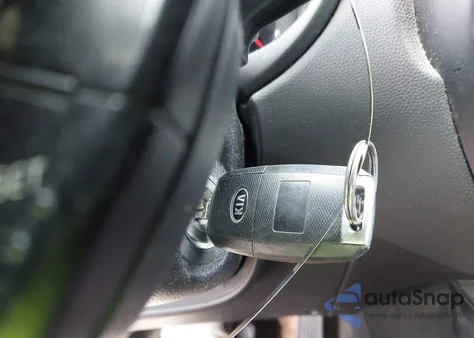 2016 Kia Soul + z USA, uszkodzony, nr VIN KNDJP3A55G7307189